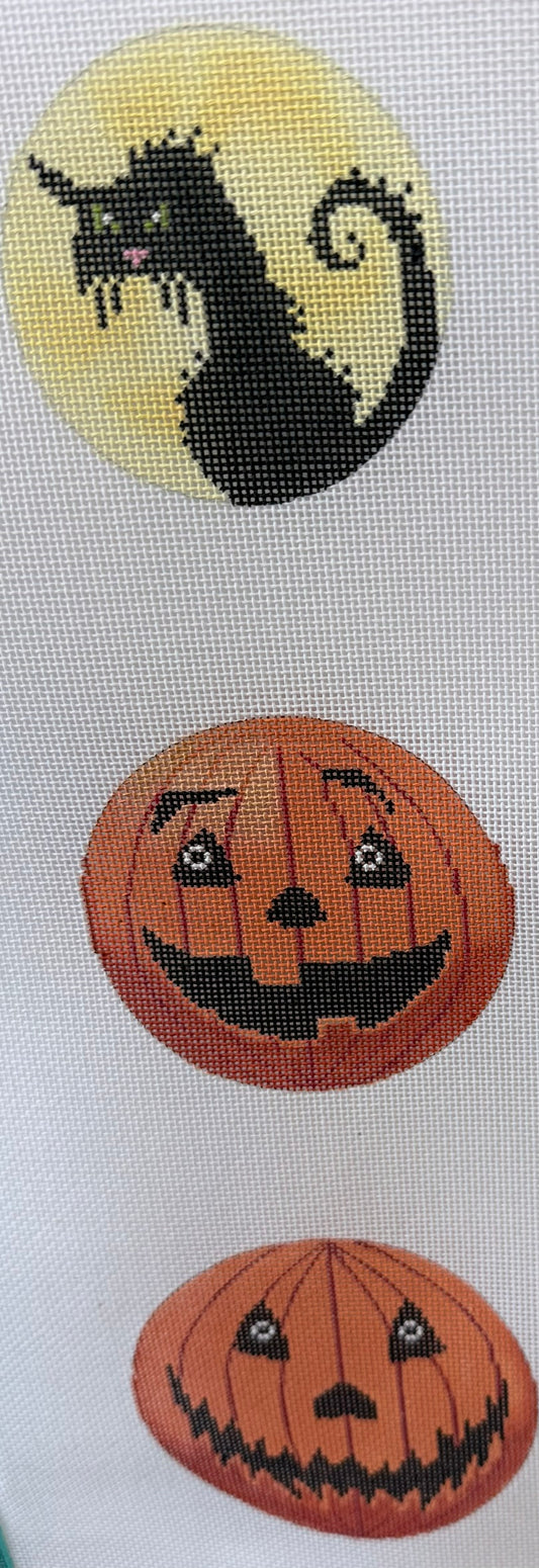 Black Cat and Pumpkins Ornament Stack